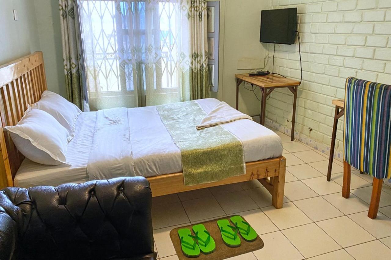 Tulia Lodge Eldoret Extérieur photo